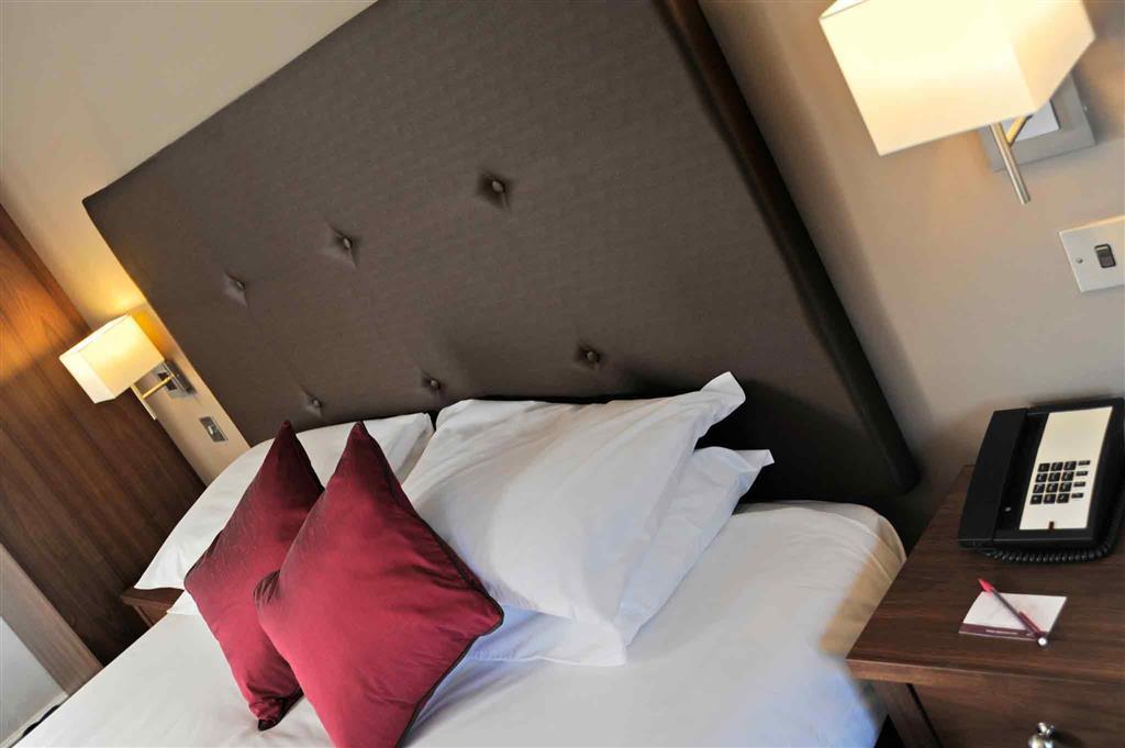 Hotel Mercure Centre Dolphin 4*